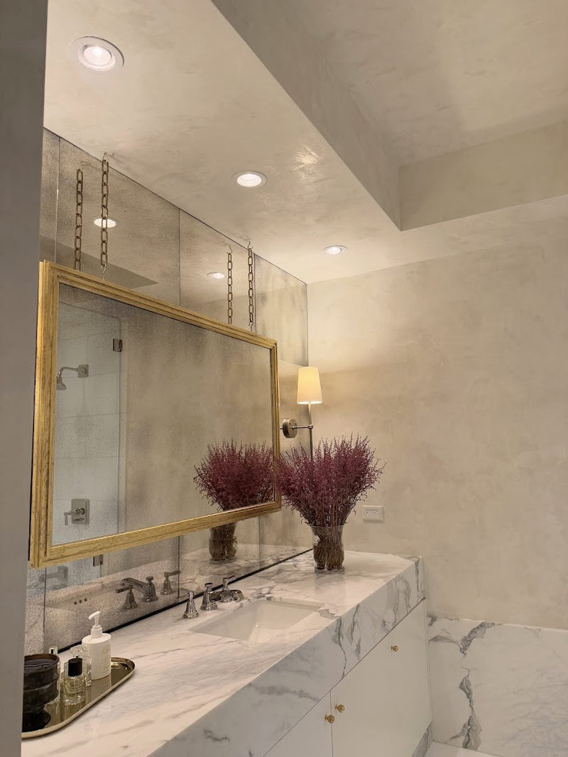 Cream and warm Venetian plaster bathroom walls and ceiling by Emily Pope Harris at the Kips Bay Designer Show House in Palm Beach, FL, designed by Betsy Berry, featuring two-toned color variation, burnish, polish, and subtle sheen.